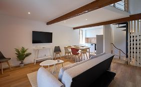 Le Rempart Harmonieux - Triplex Au Pied De La Cite