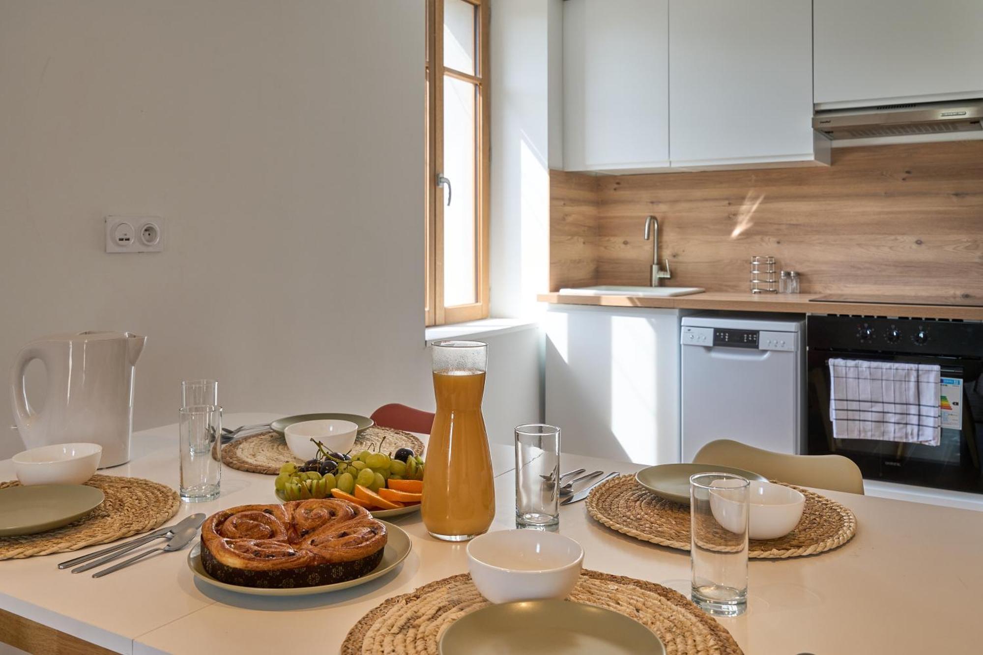 Appartement Le Rempart Harmonieux - Triplex Au Pied De La Cite à Carcassonne Extérieur photo