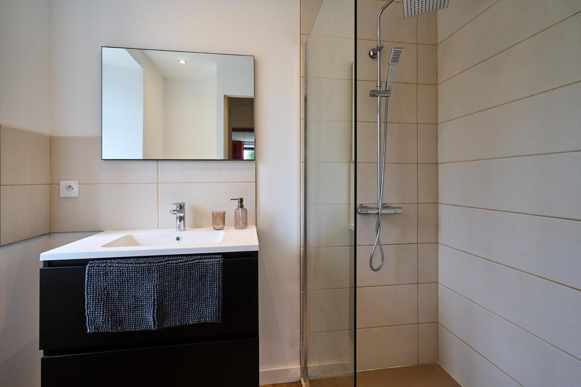 Appartement Le Rempart Harmonieux - Triplex Au Pied De La Cite à Carcassonne Extérieur photo